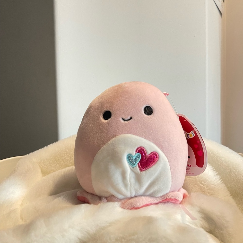 Squishmallows Jayda the pink jellyfish 5”